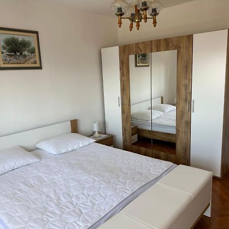 Spacious 2-Room Apartment With Beautiful Sea View Crikvenica Esterno foto