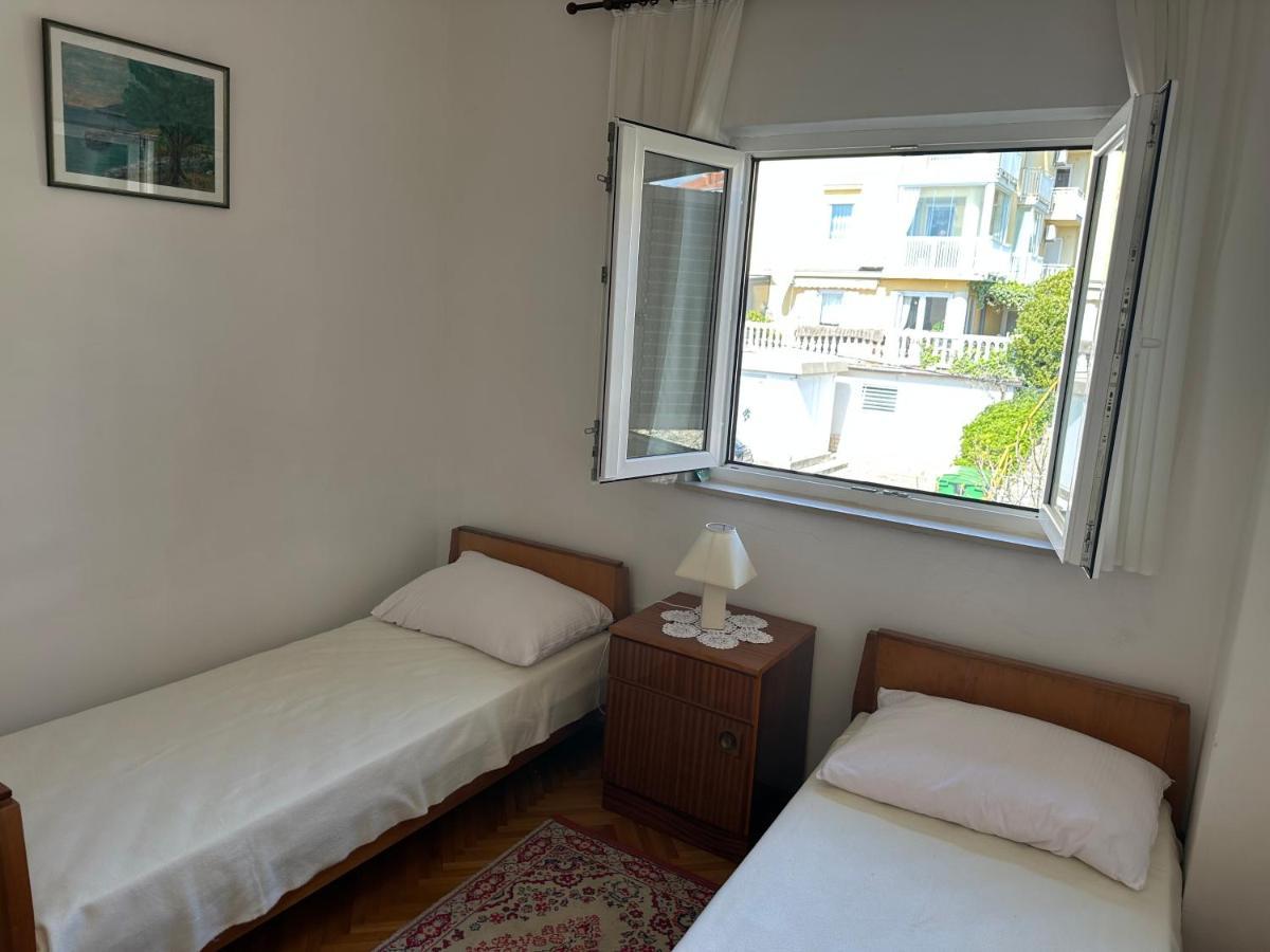 Spacious 2-Room Apartment With Beautiful Sea View Crikvenica Esterno foto